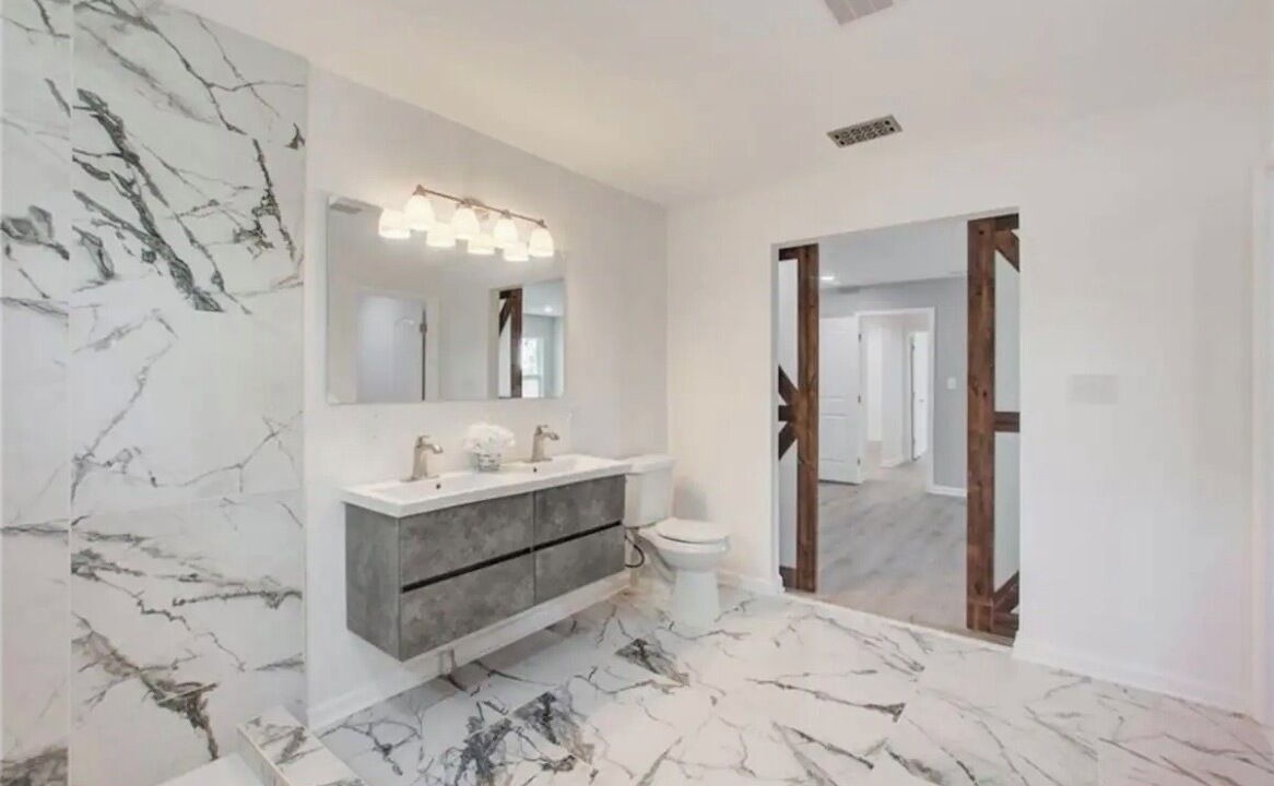 Photo of Bathroom in Capitol View
