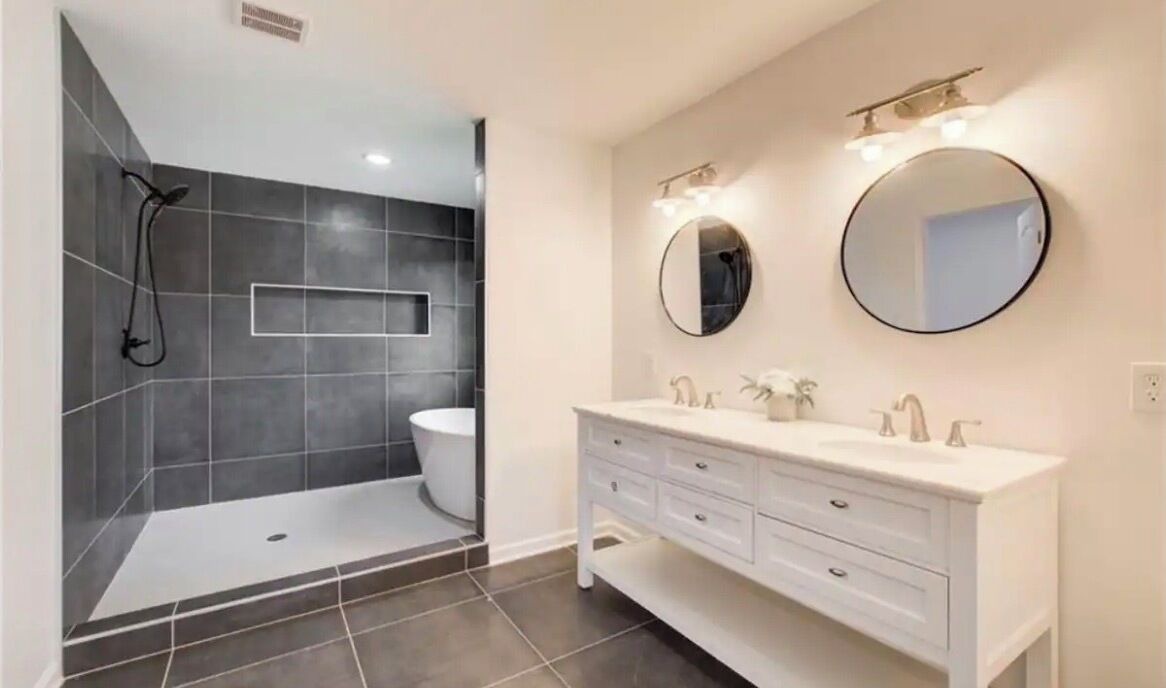 Photo of Bathroom in Capitol View
