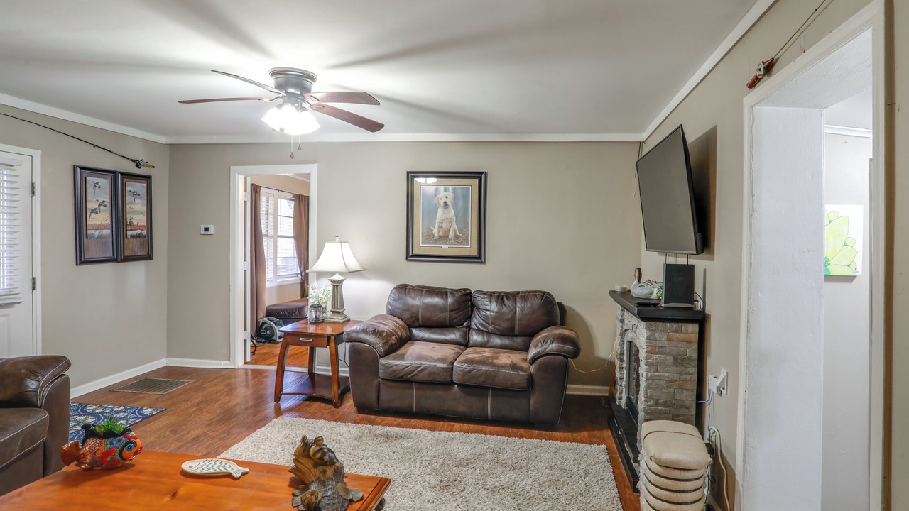 Photo of Livingroom in Independence