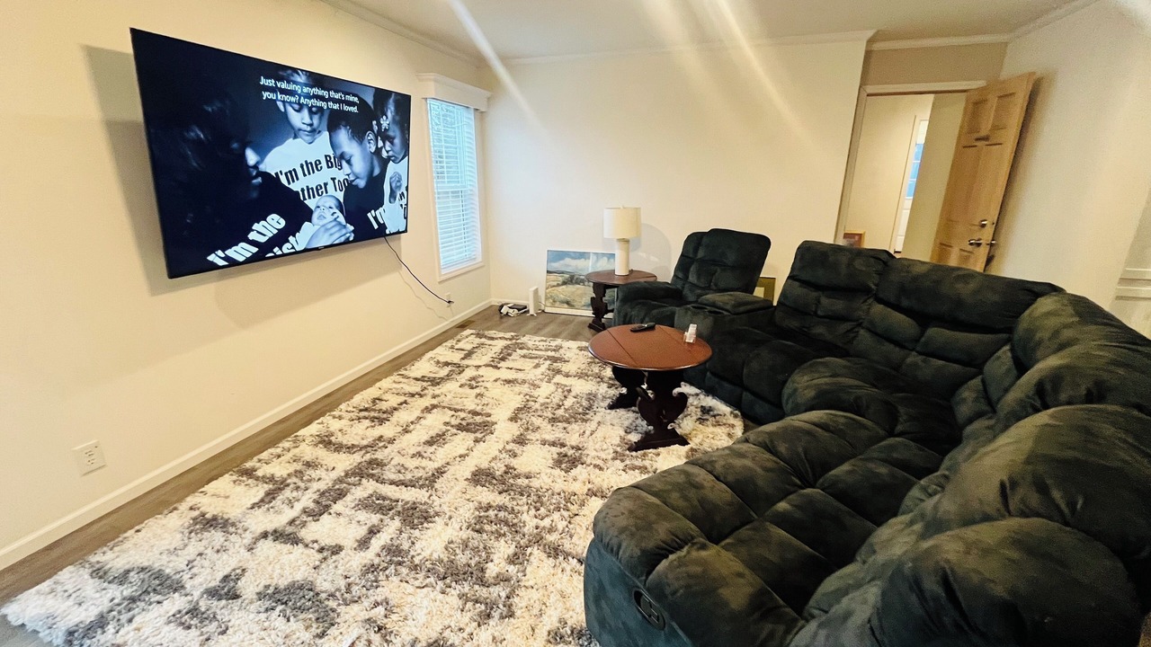Photo of Livingroom in Thompsonville