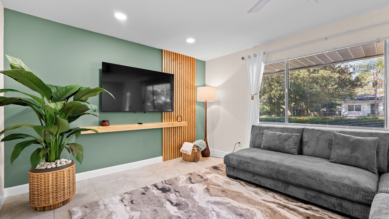 Photo of Livingroom in Gainesville