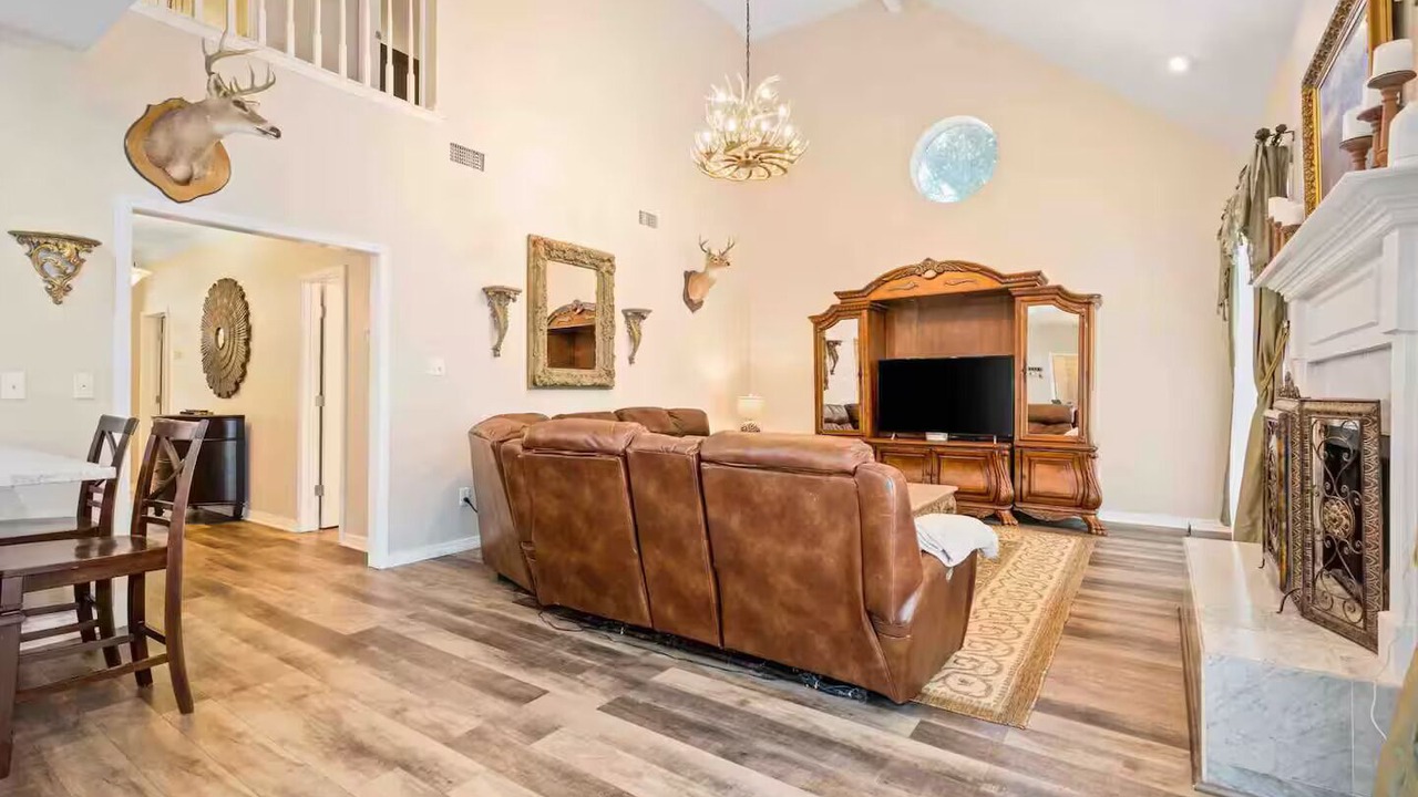 Photo of Livingroom in Daphne