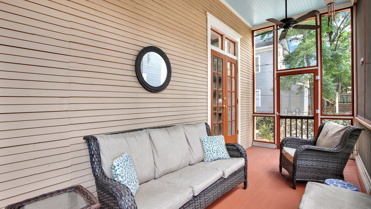 Photo of Livingroom in Metropolitan