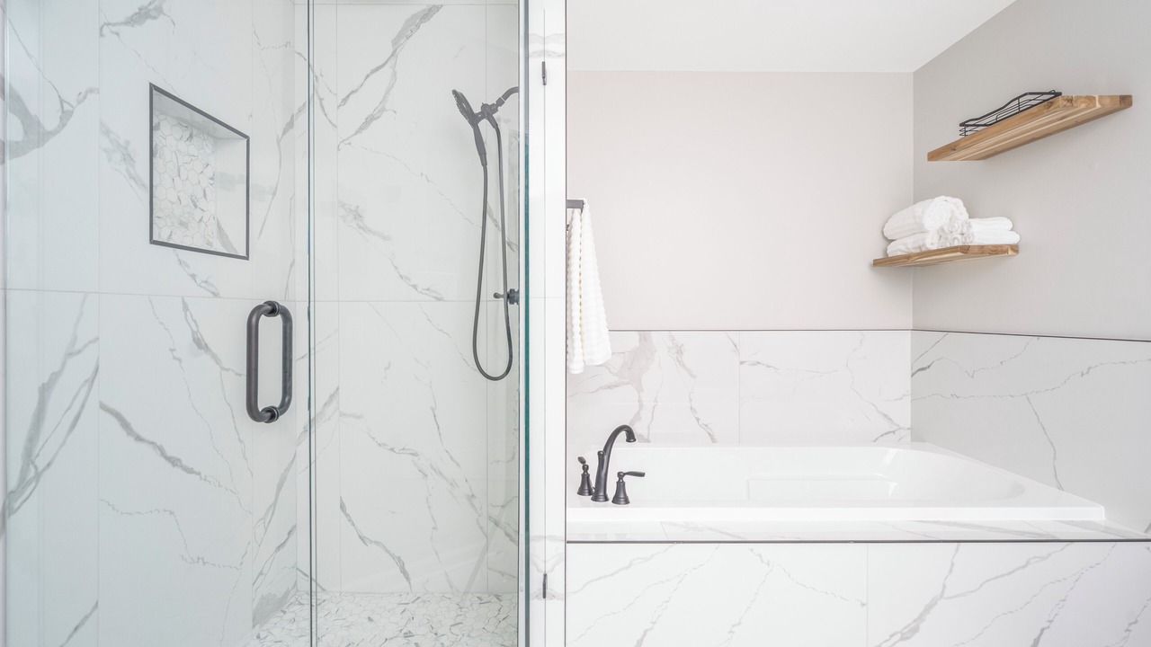 Photo of Bathroom in Gunter Afs