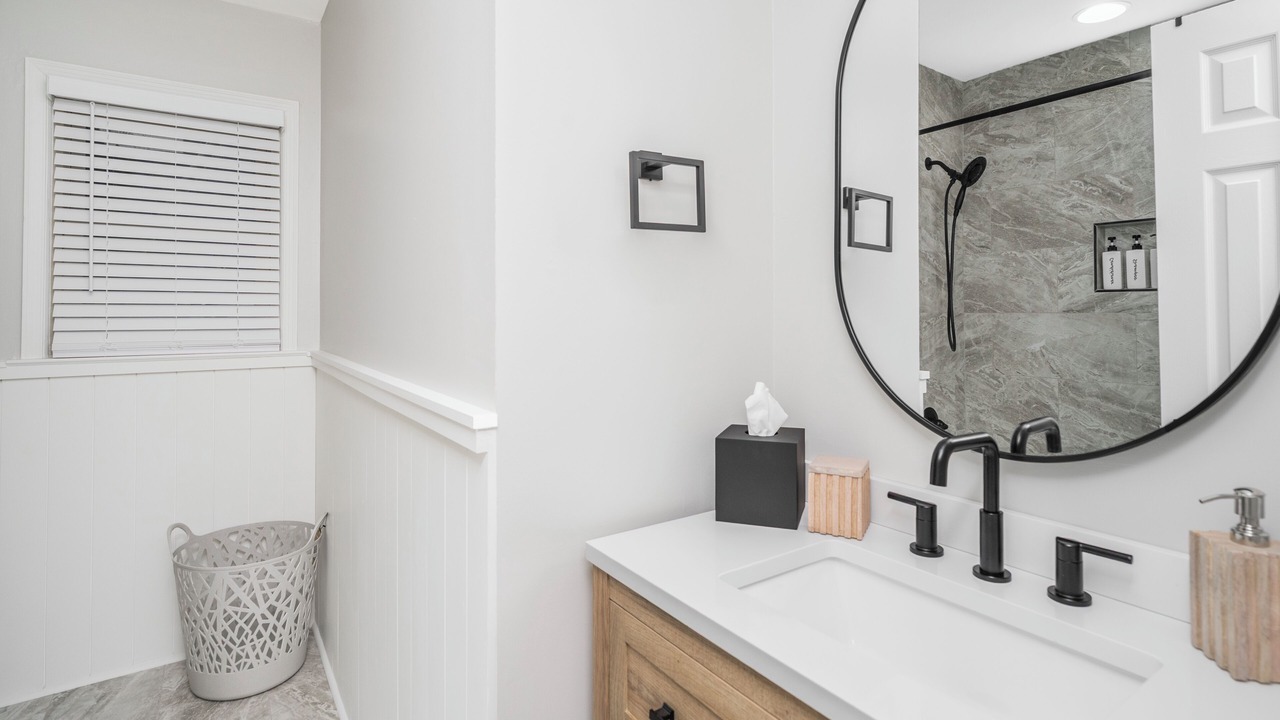 Photo of Bathroom in Gunter Afs