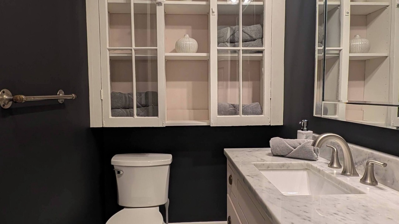Photo of Bathroom in Abbeville