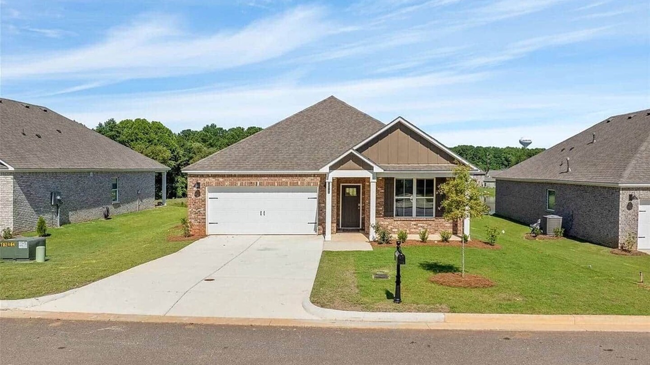 Photo of Outdoor in Auburn