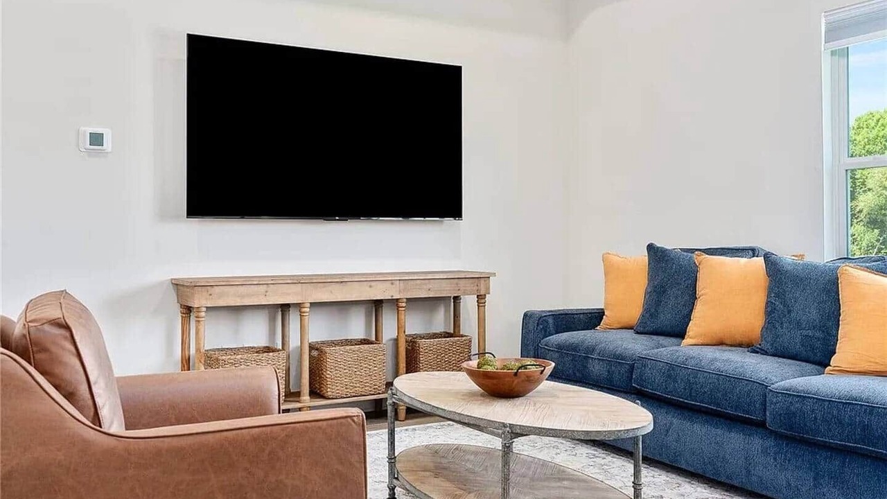 Photo of Livingroom in Auburn