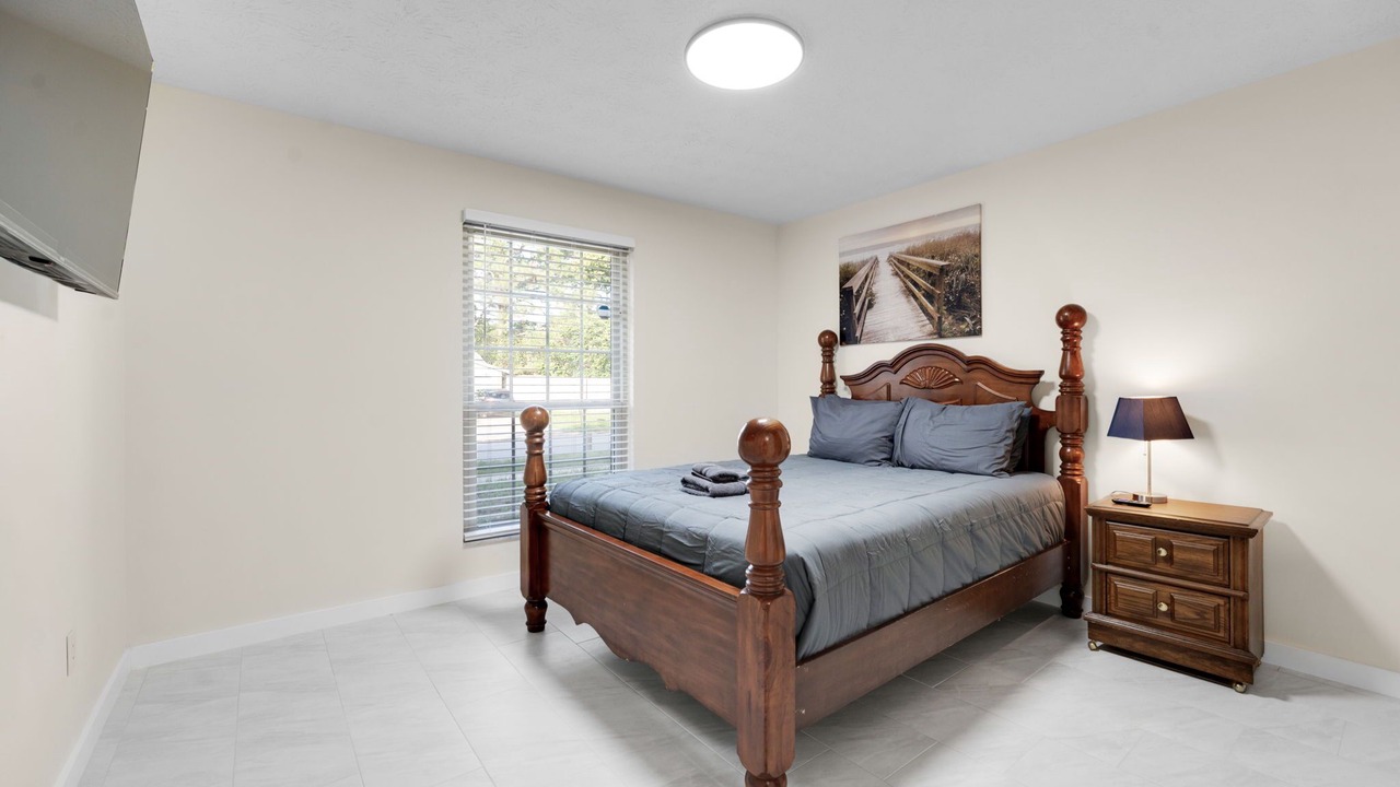 Photo of Bedroom in Sandalwood
