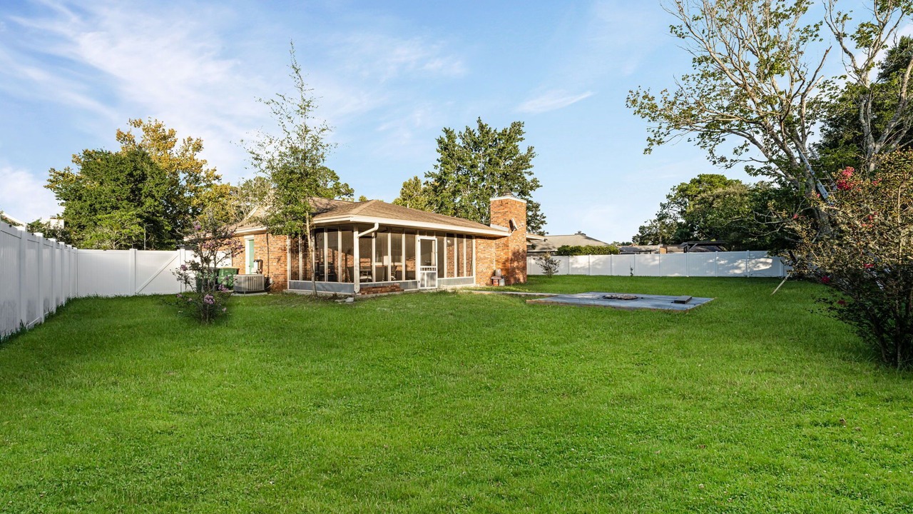 Photo of Outdoor in Sandalwood