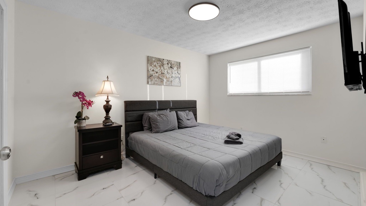 Photo of Bedroom in Sandalwood