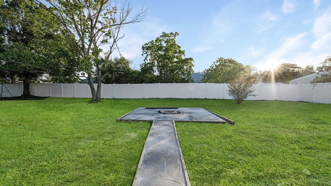 Photo of Outdoor in Sandalwood