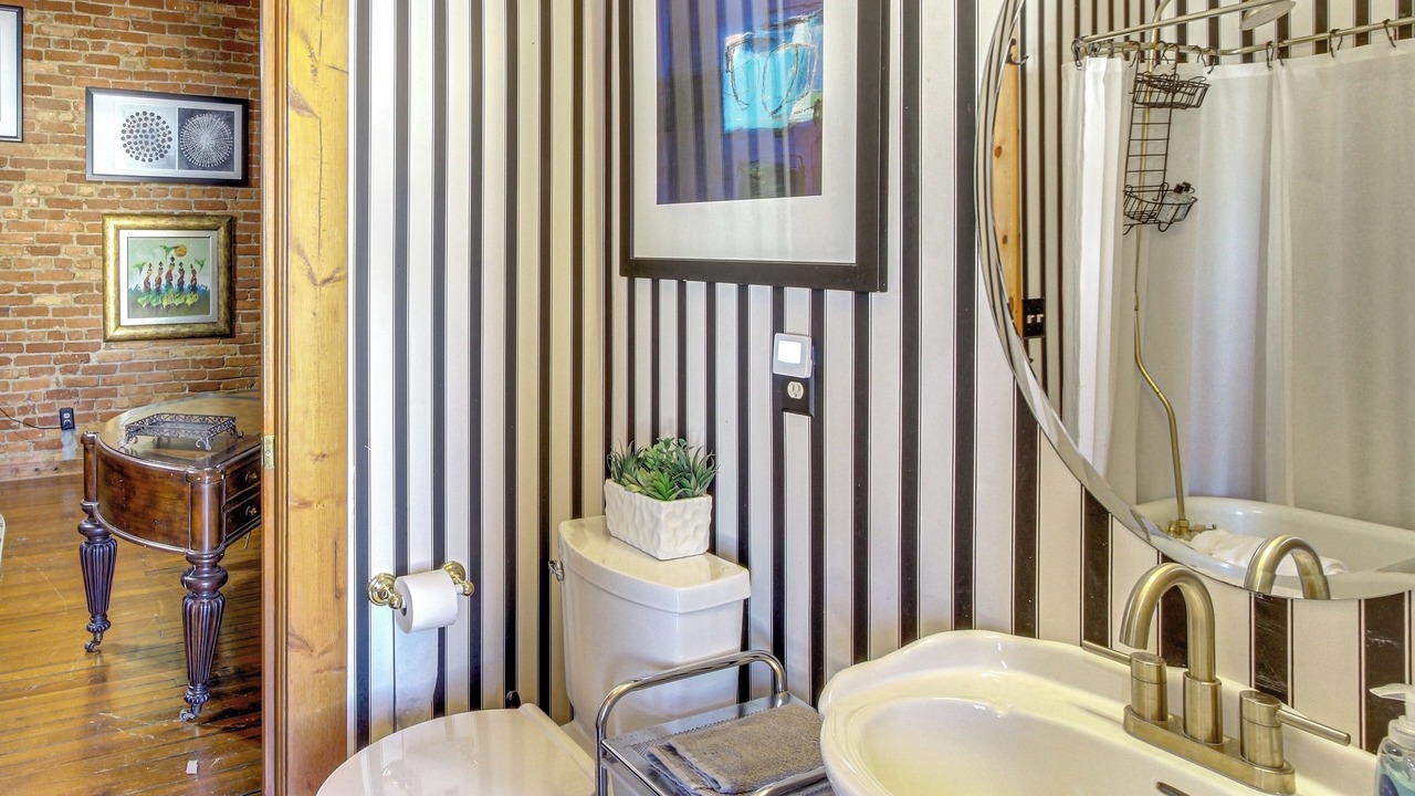 Photo of Bathroom in Enterprise