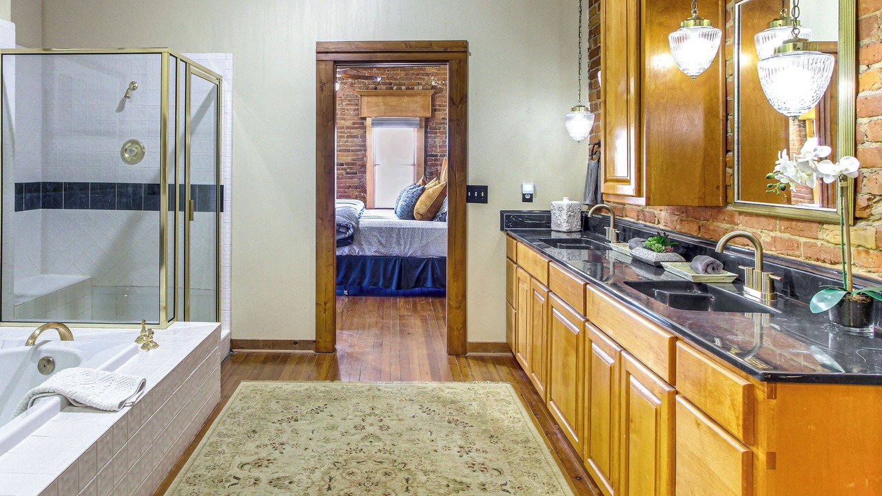 Photo of Bathroom in Enterprise
