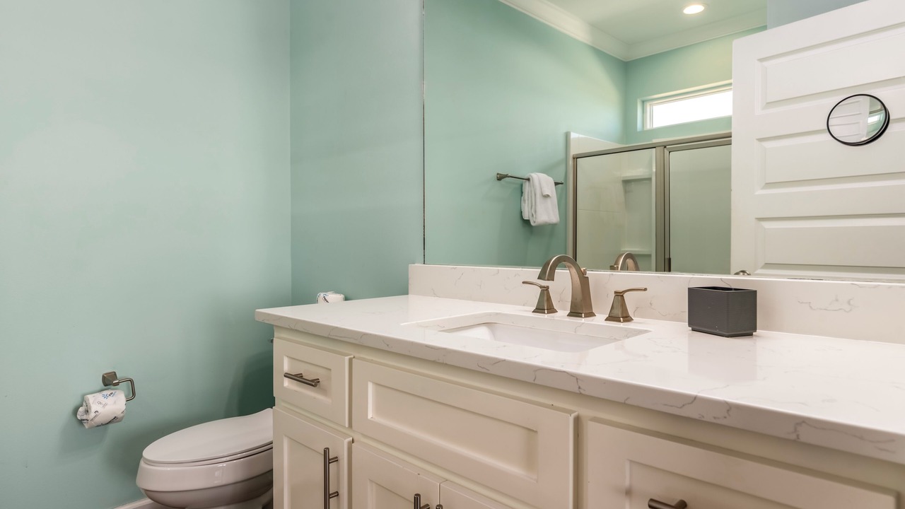 Photo of Bathroom in Dauphin Island