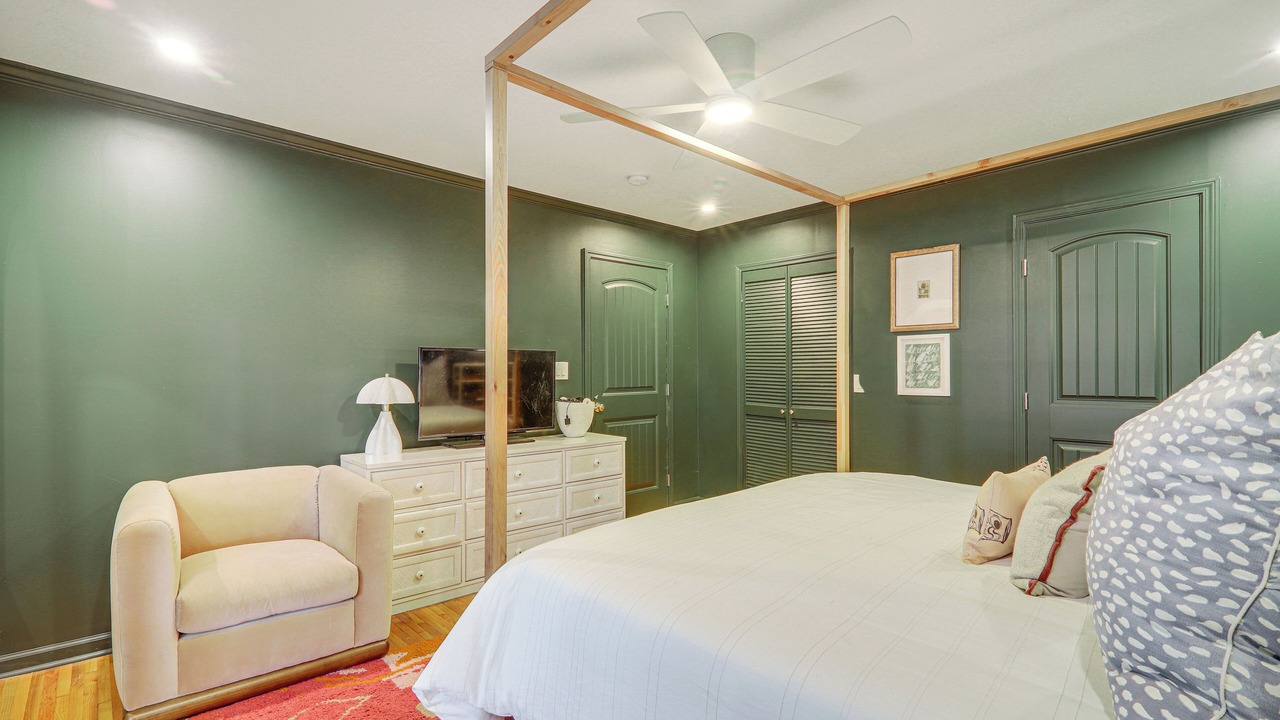 Photo of Bedroom in Eatonton