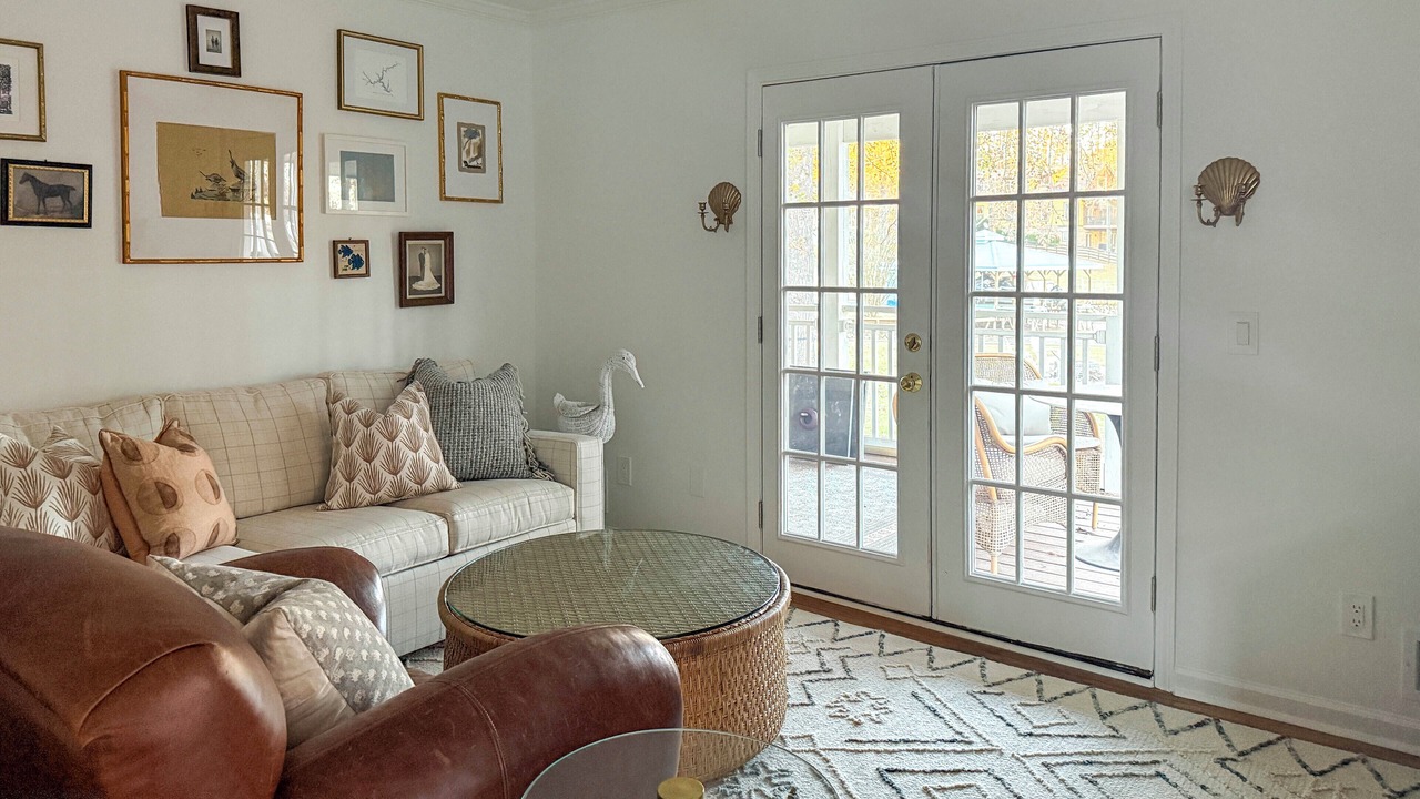 Photo of Livingroom in Eatonton