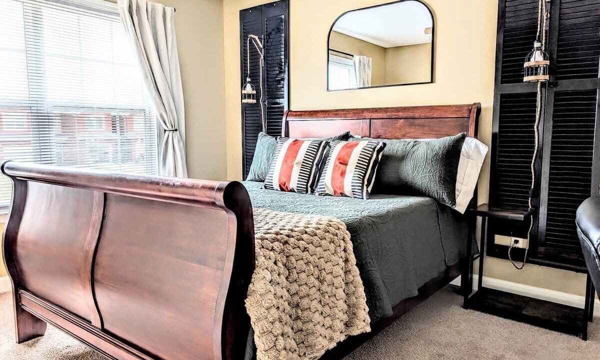 Photo of Bedroom in Enterprise