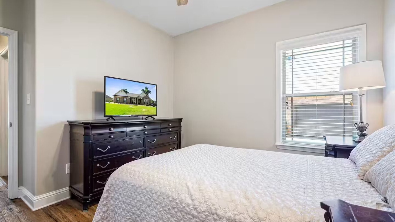 Photo of Bedroom in Semmes