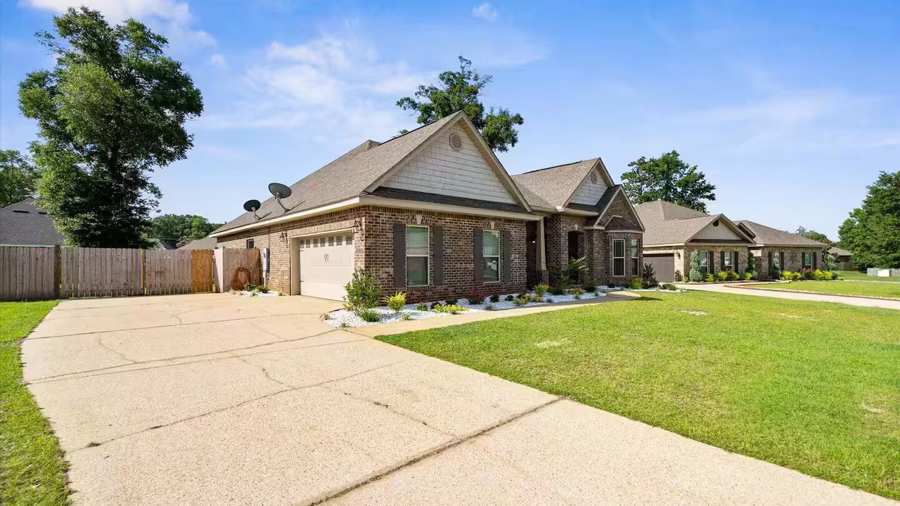 Photo of Outdoor in Semmes