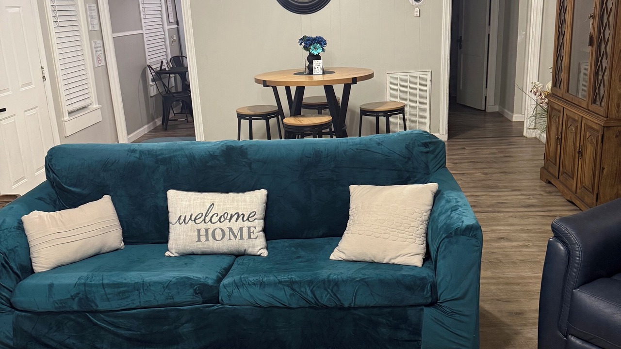 Photo of Livingroom in Pascagoula