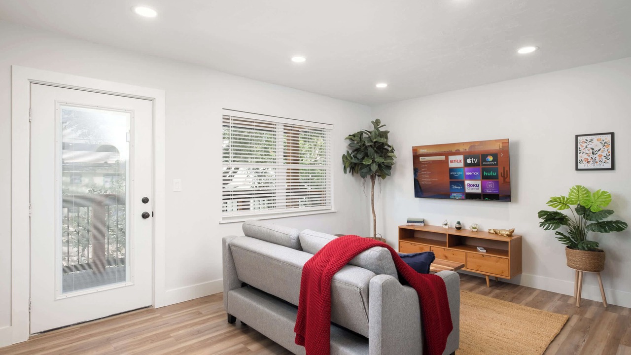 Photo of Livingroom in Gainesville