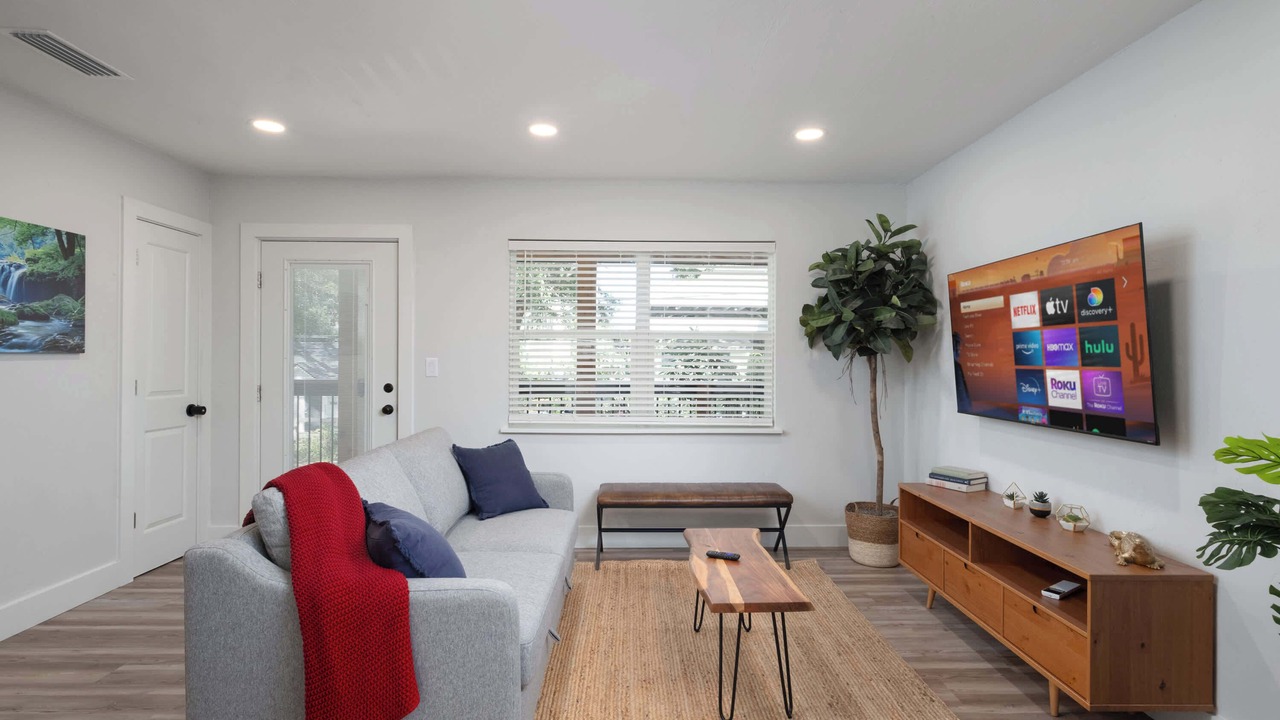 Photo of Livingroom in Gainesville