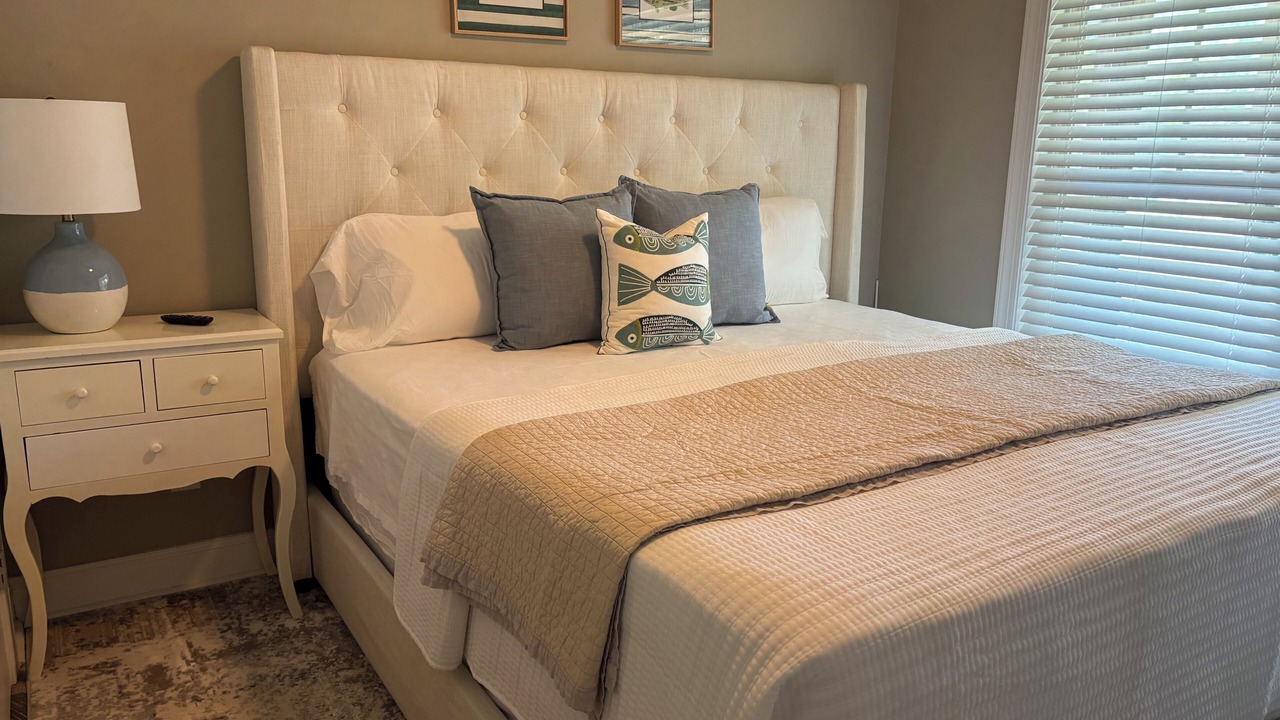Photo of Bedroom in Groveoak