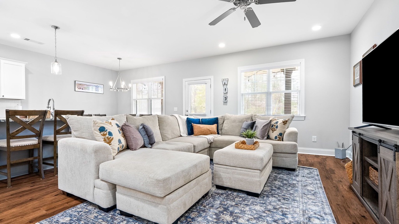 Photo of Livingroom in Auburn