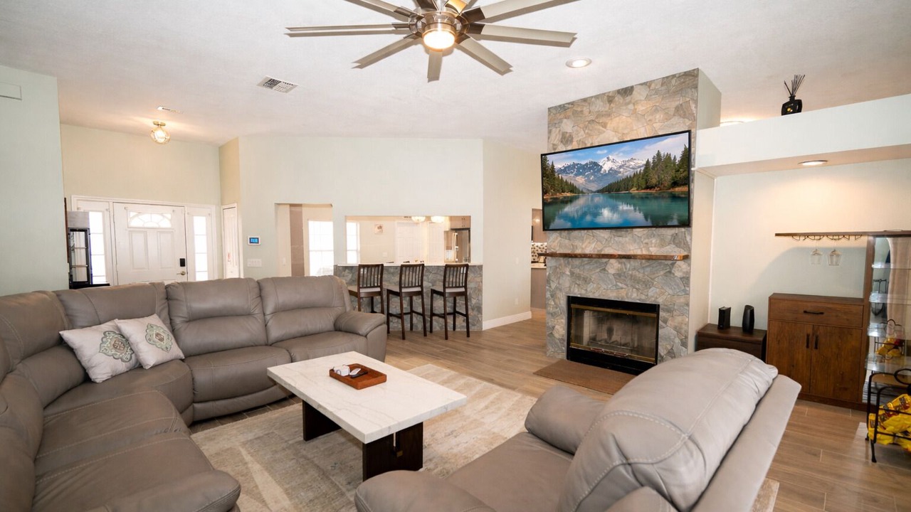 Photo of Livingroom in Deltona Lakes