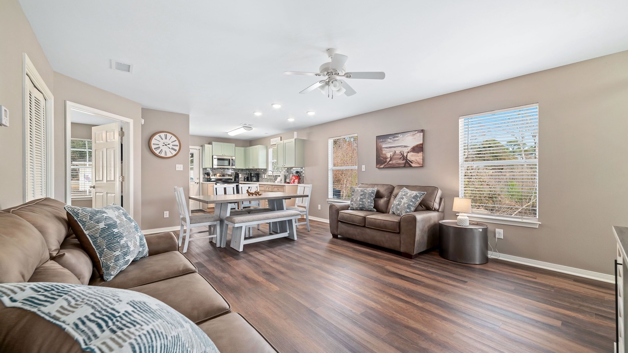 Photo of Livingroom in Gulf Shores