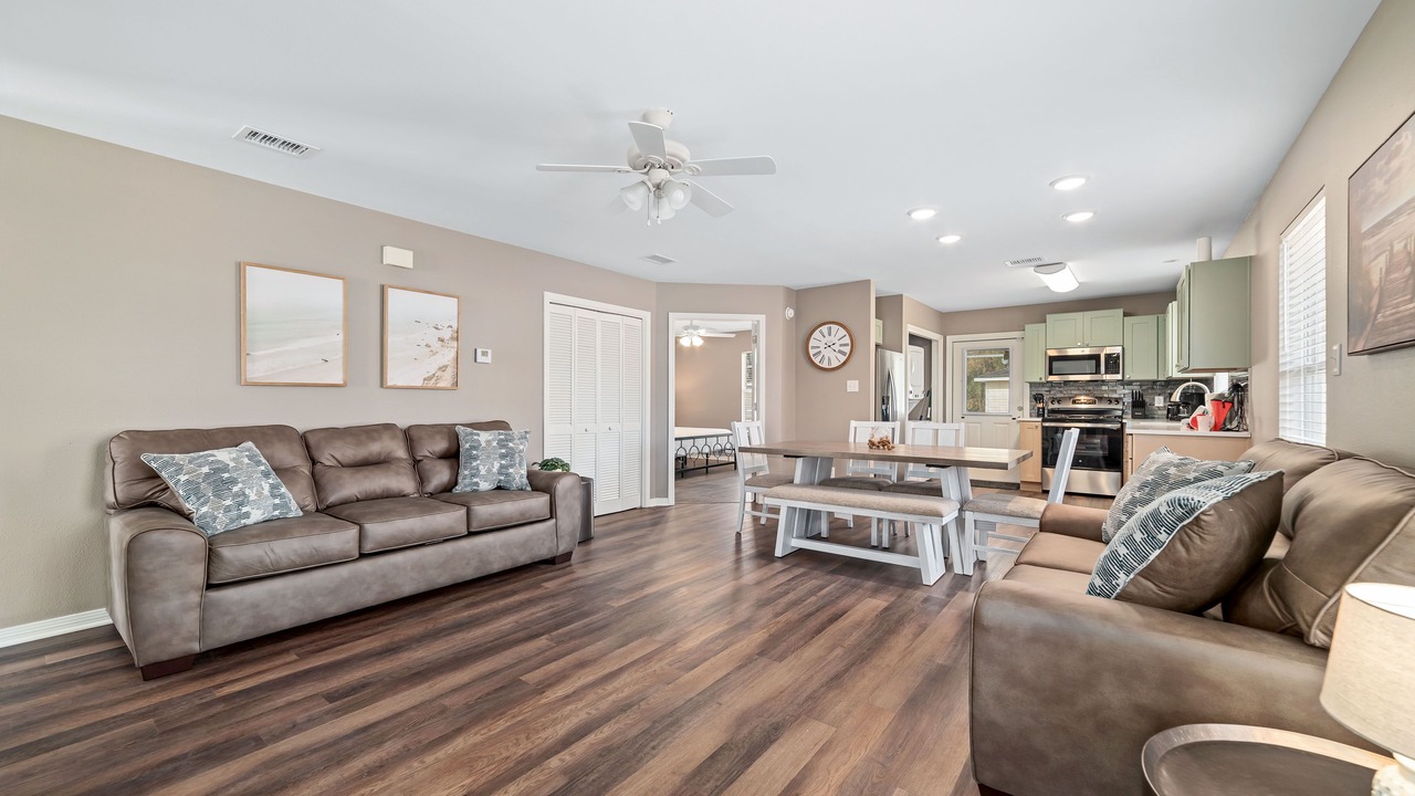 Photo of Livingroom in Gulf Shores