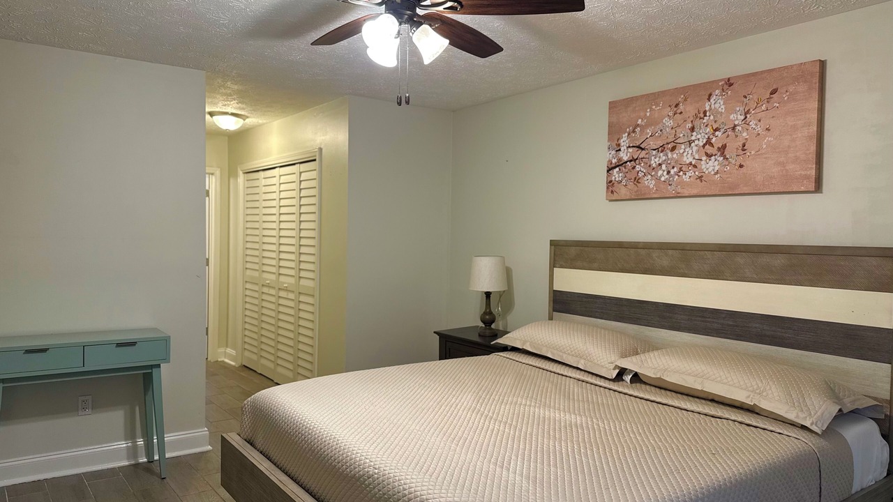 Photo of Bedroom in Ellenwood