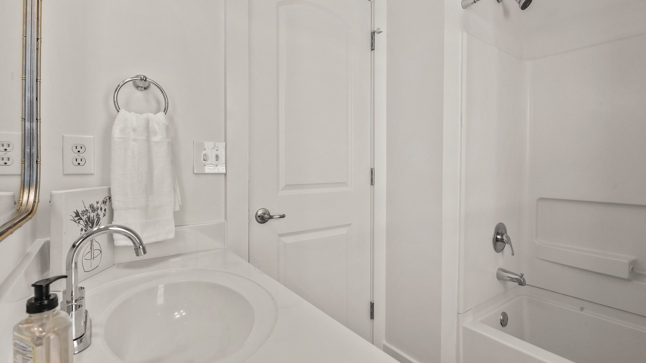 Photo of Bathroom in Ocean Springs