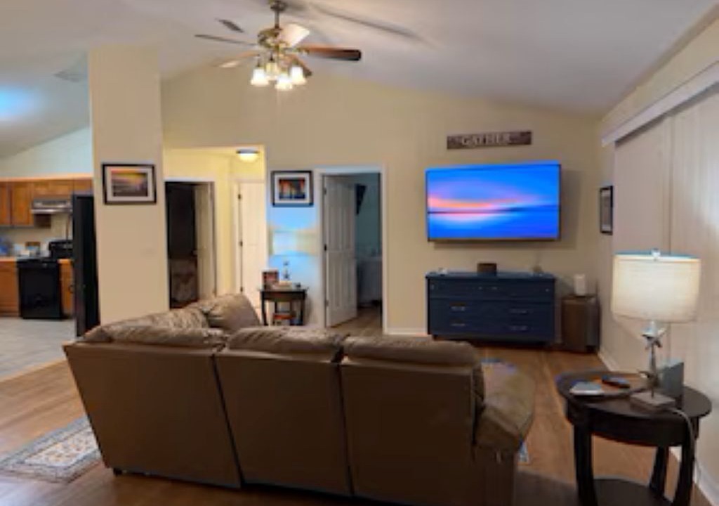 Photo of Livingroom in Palatka