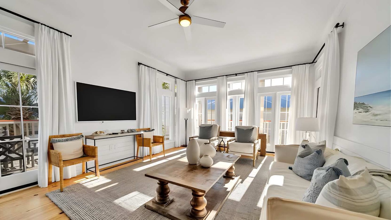 Photo of Livingroom in Beach District