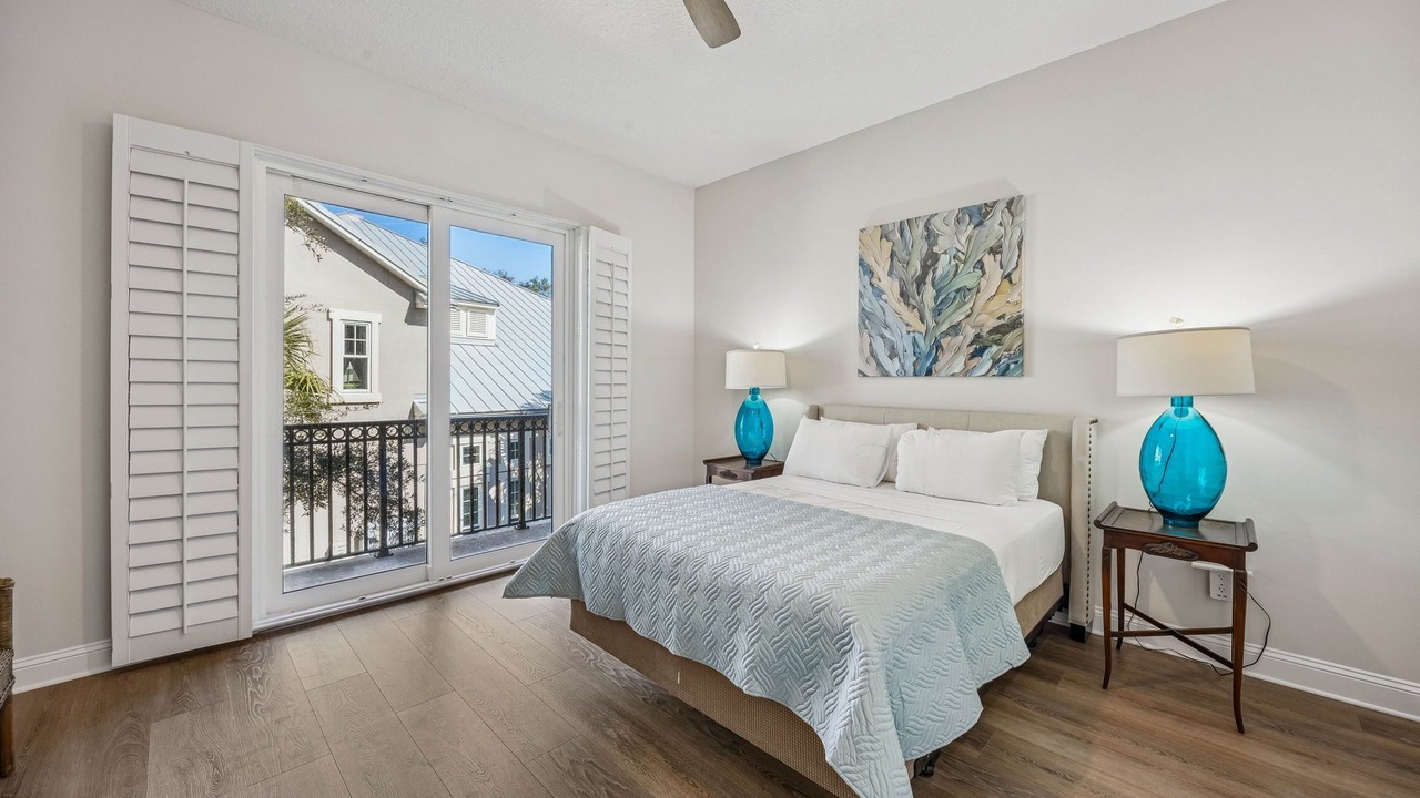 Photo of Patio Balcony in American Beach