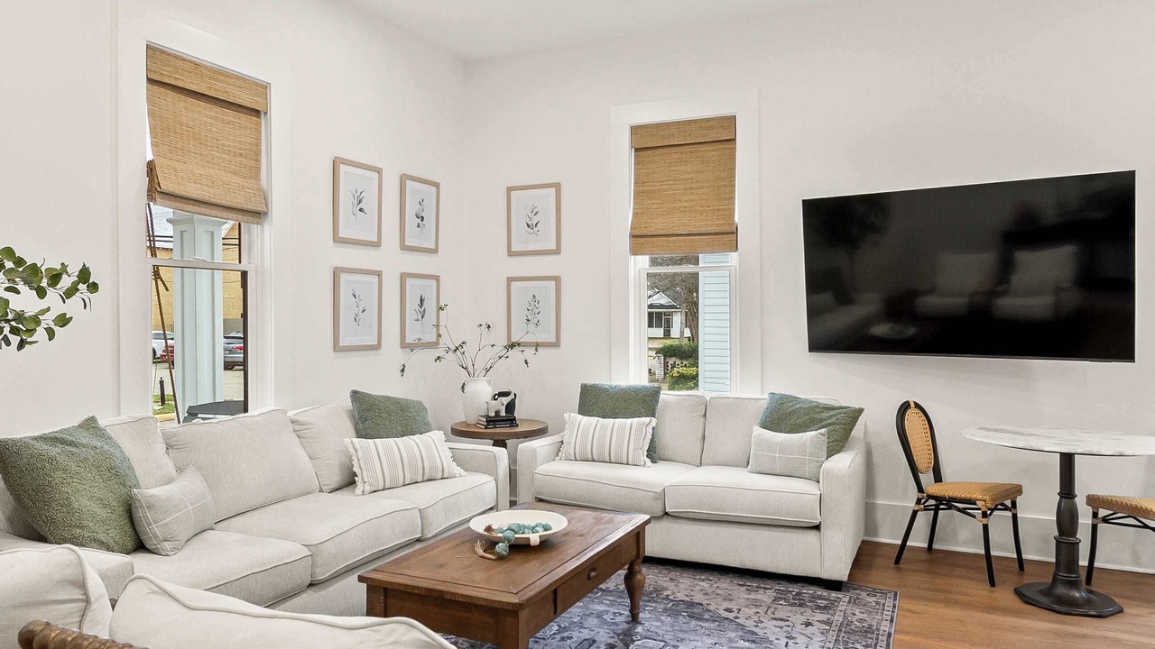 Photo of Livingroom in Druid City