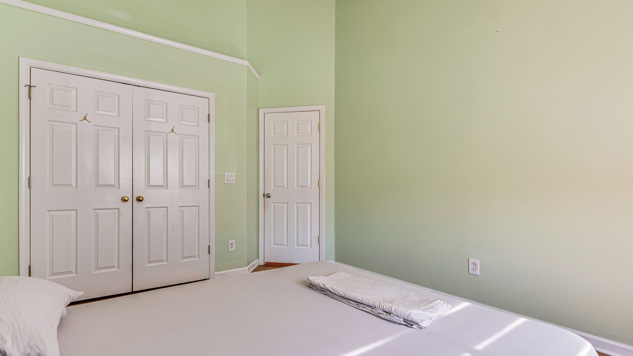Photo of Bedroom in Stone Mountain