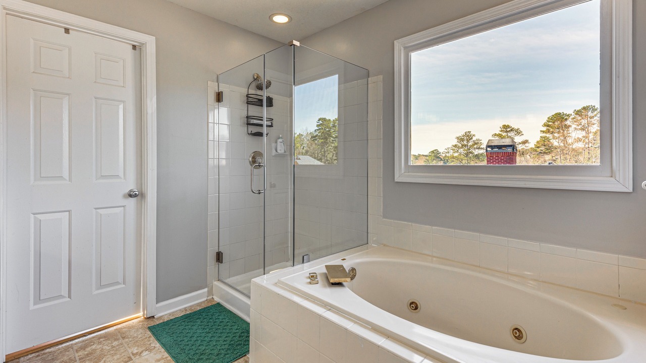 Photo of Bathroom in Stone Mountain
