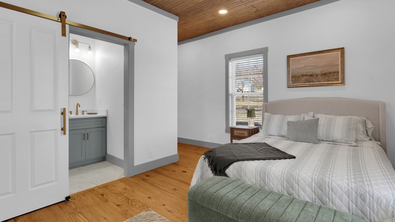 Photo of Bedroom in Lynchburg