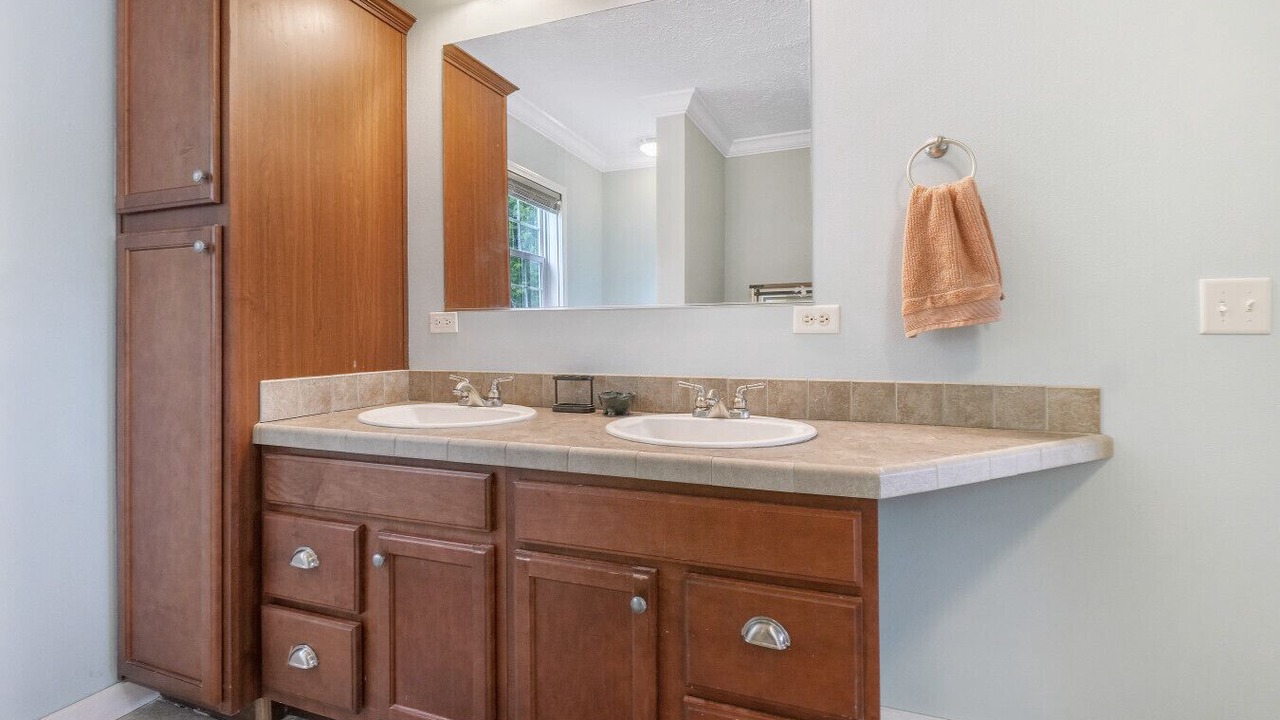 Photo of Bathroom in Dadeville