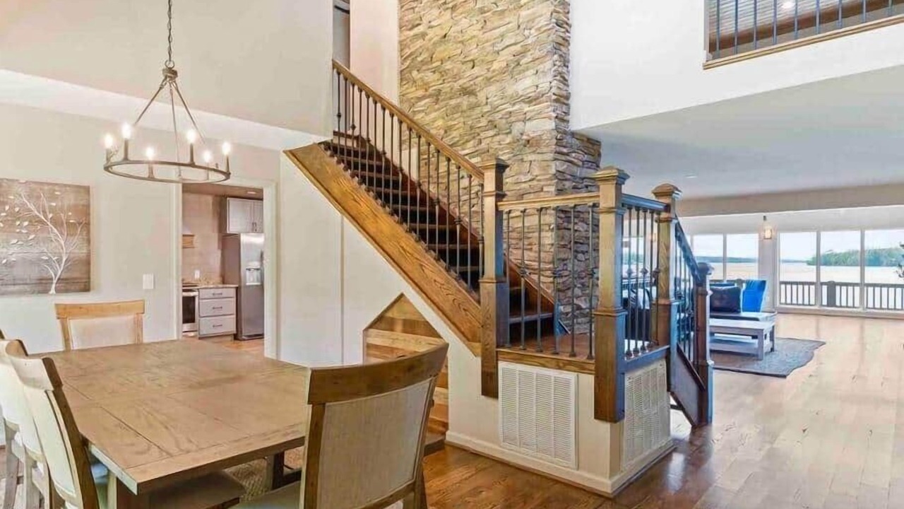 Photo of Livingroom in Jacksons' Gap