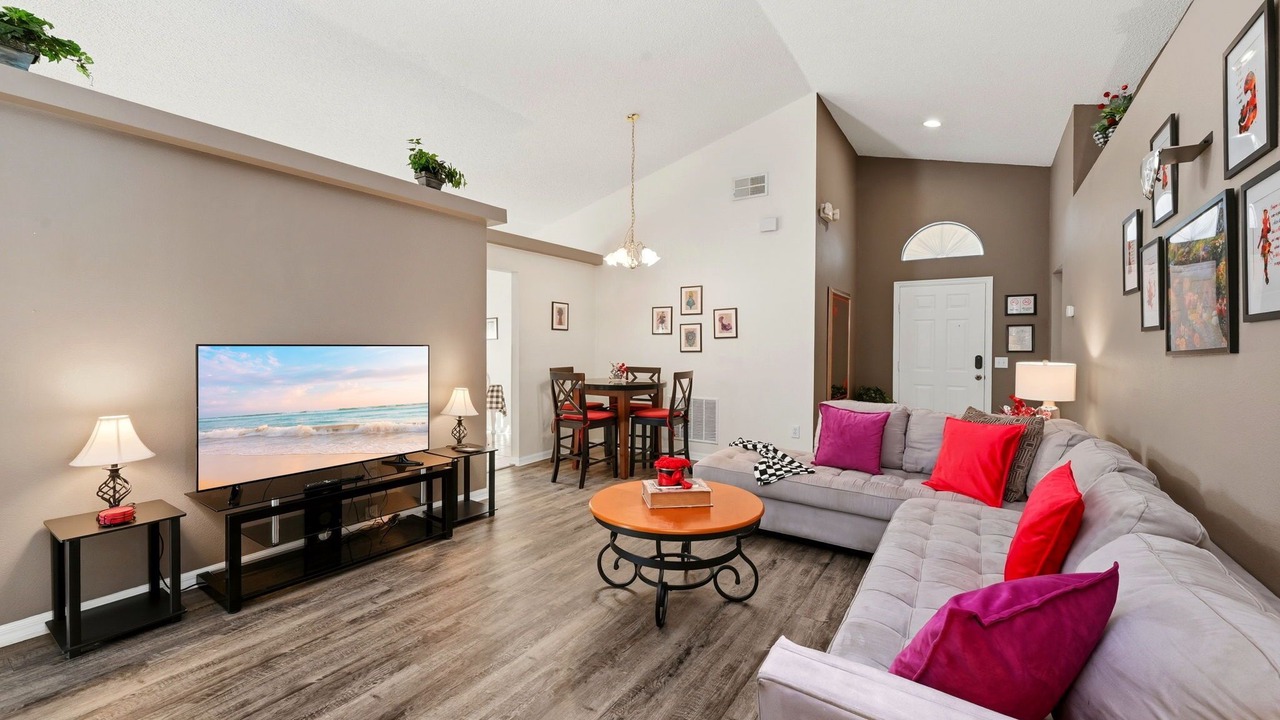 Photo of Livingroom in Florida Pines