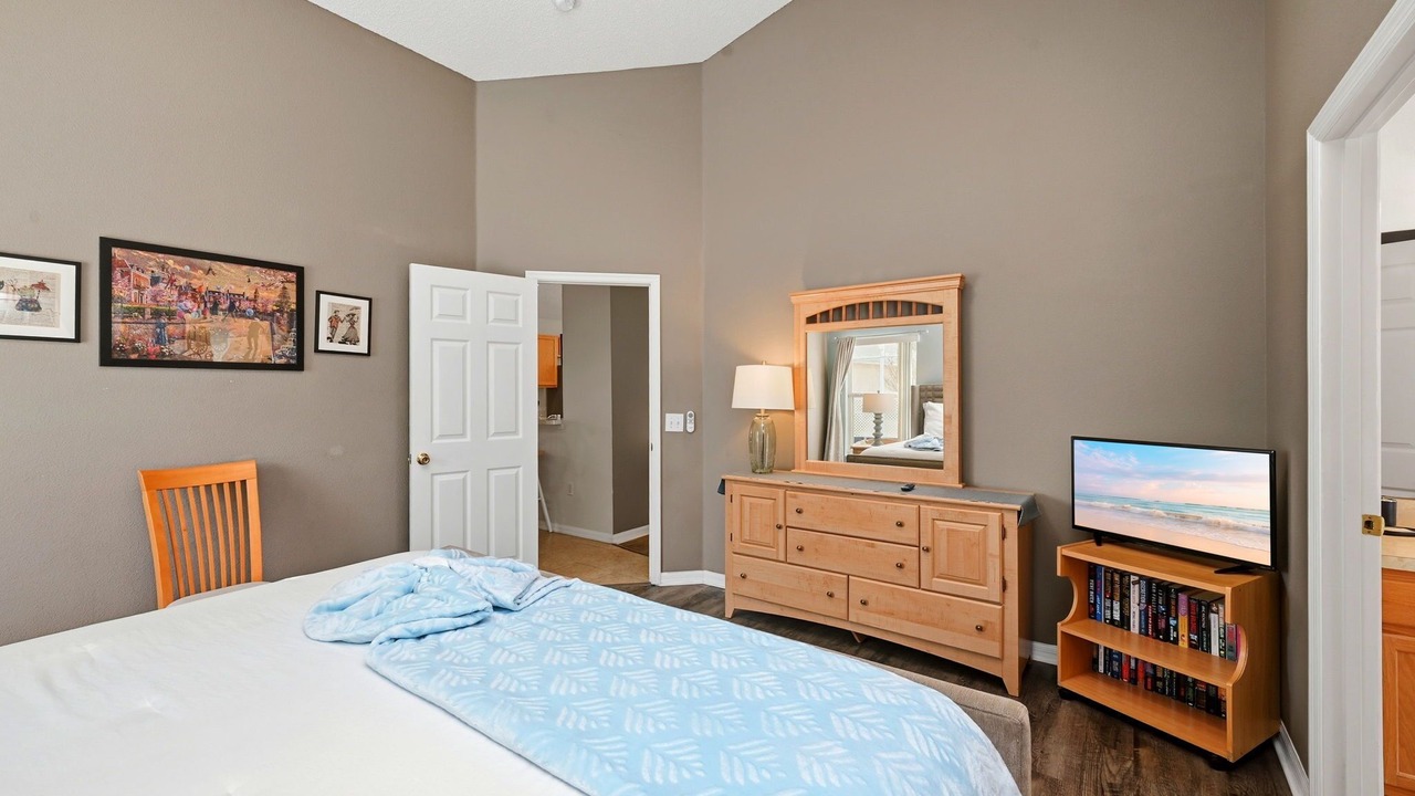Photo of Bedroom in Florida Pines