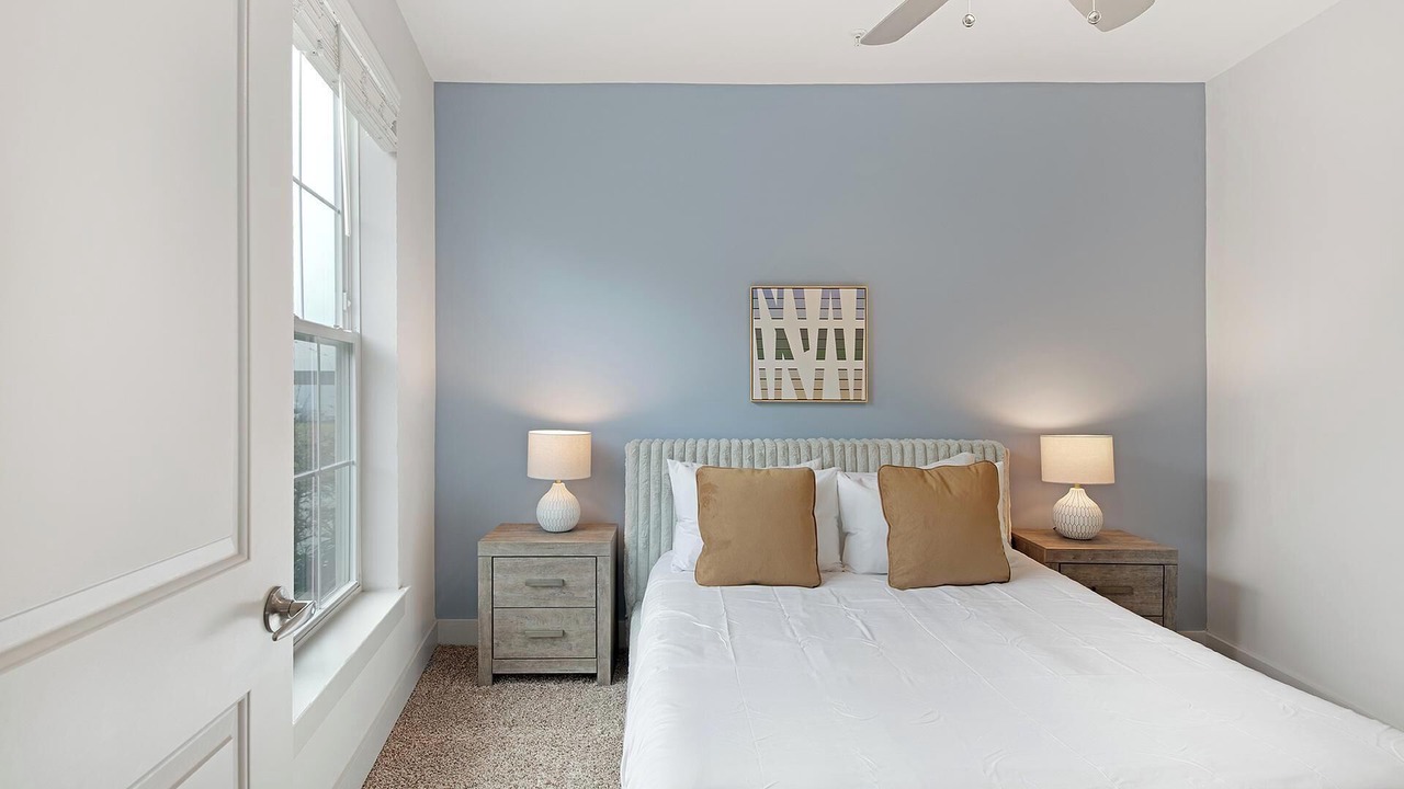 Photo of Bedroom in Florida Center
