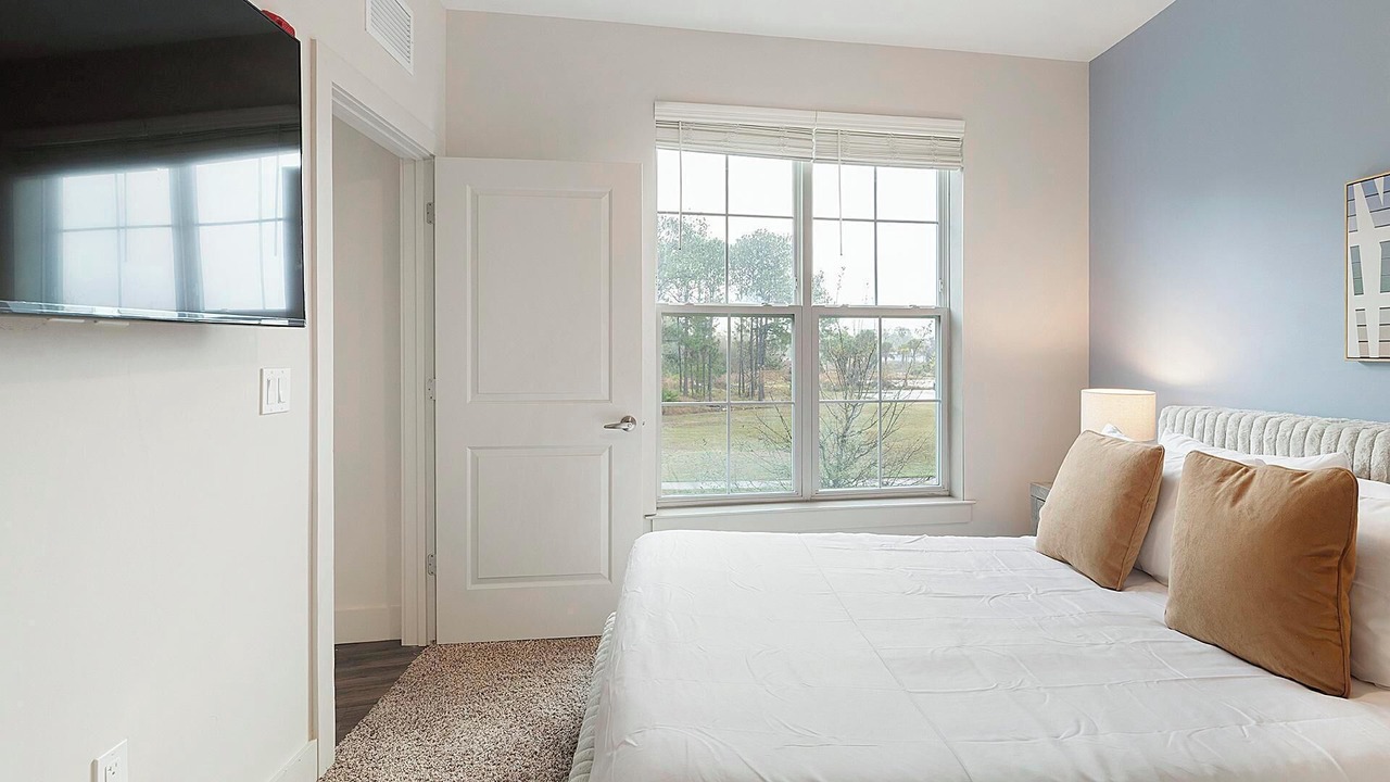 Photo of Bedroom in Florida Center