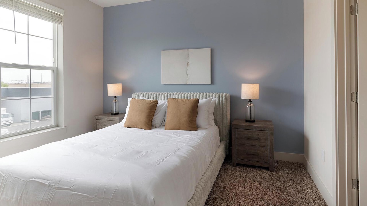 Photo of Bedroom in Florida Center