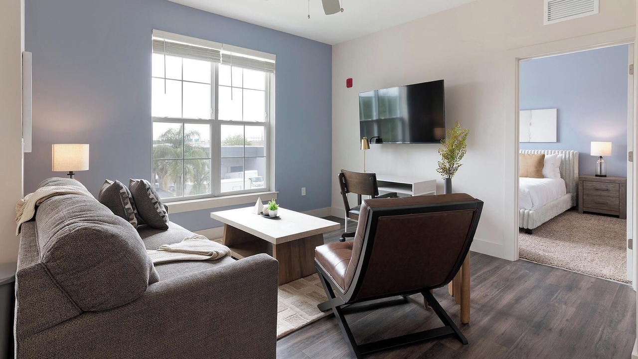Photo of Livingroom in Florida Center