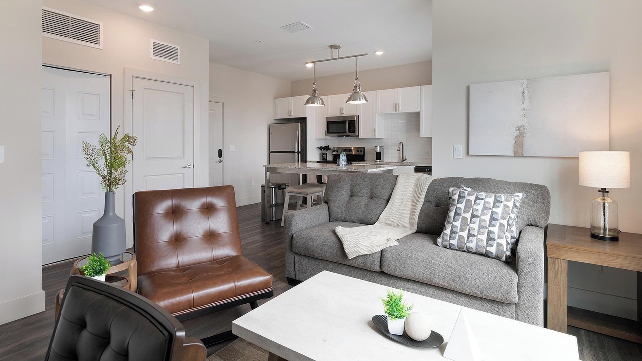 Photo of Livingroom in Florida Center